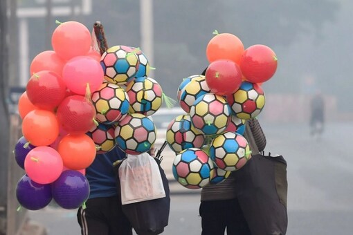 A 6-year-old boy in Nagpur died while inflating a balloon. (Representational Image: PTI)