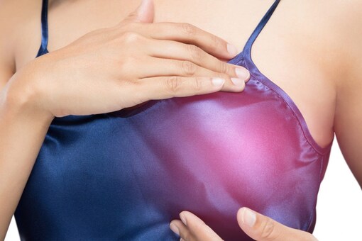 To detect bumps on breasts, you need to move your hands in circular motion. (Representative Image: Shutterstock)
