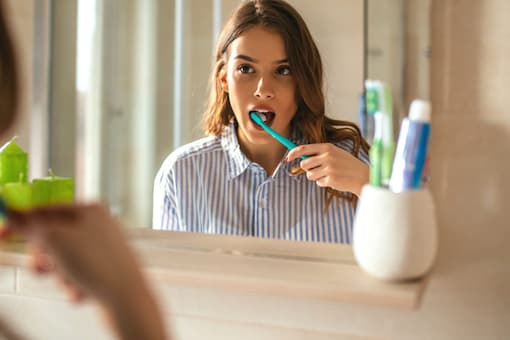 Dental hygiene is an important thing that must be focused on while grooming yourself (Representative Image: Shutterstock)