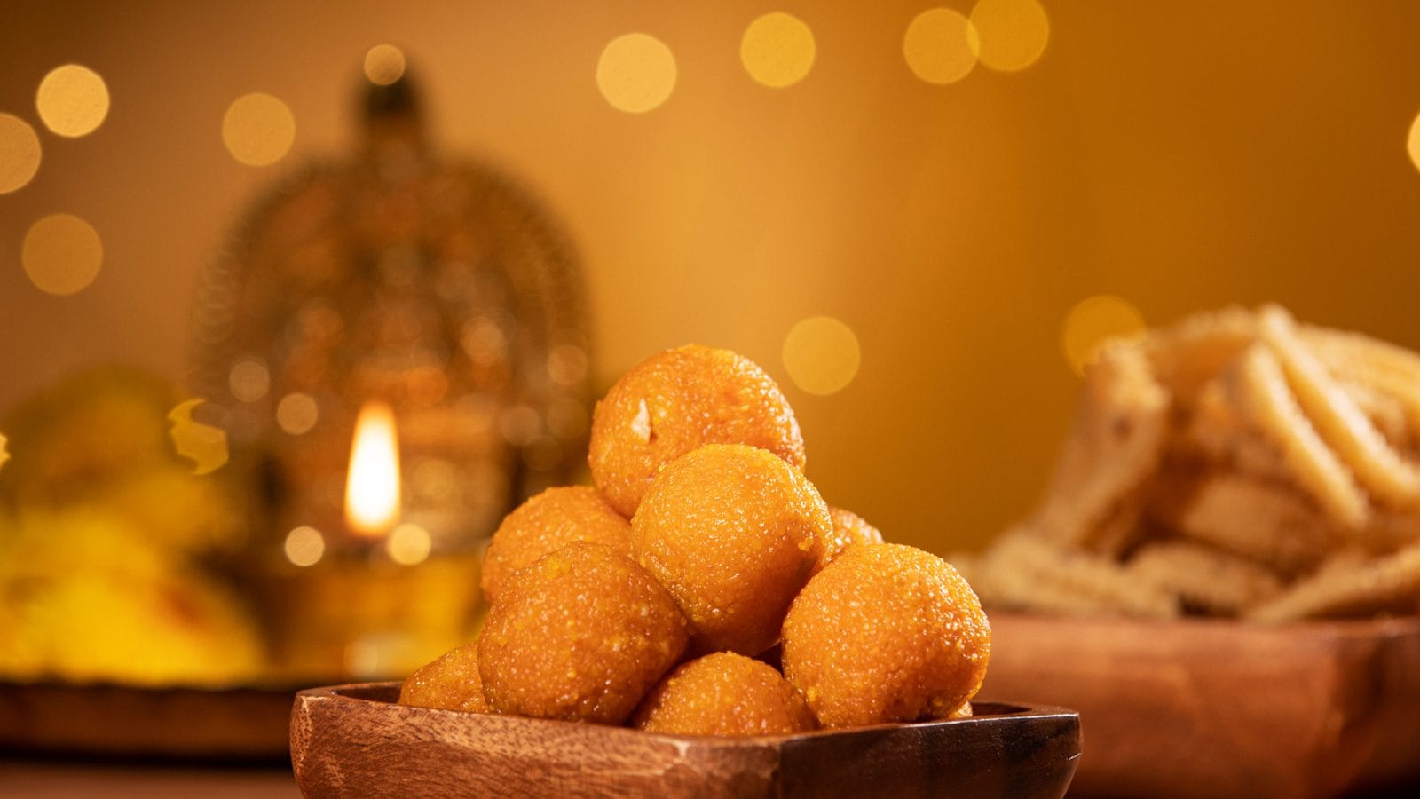 4 Tips Ayurveda untuk Mencegah Masalah Kesehatan pasca Diwali Binge-Eating