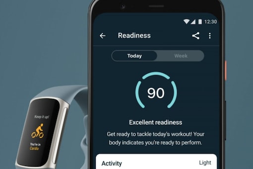 Fitbit's New Feature Will Users Know If They Should Workout or