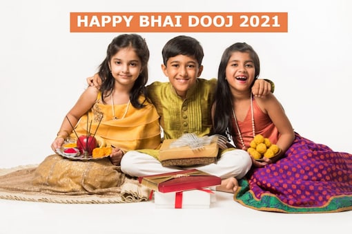 Bhai Dooj 2021 Wallpaper, Wishes Images, Quotes, Status, Photos, Pics, SMS, Messages. (Representative Image: Shutterstock)
