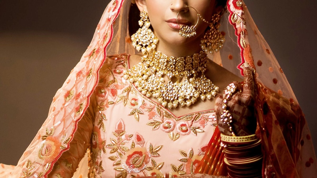 Wedding Trends 2022: Try These Trendy Bridal Looks for Your Wedding Day