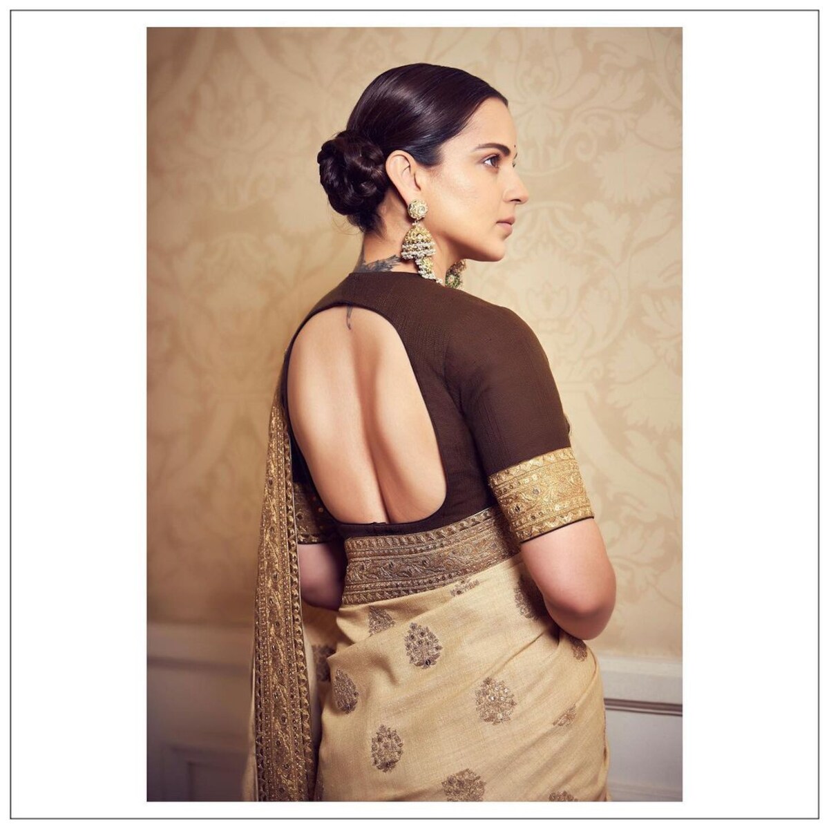 Kangana Ranaut Wows Fans With Elegant Two-bun Hairstyle, See The Diva Slay  Different Hair Looks