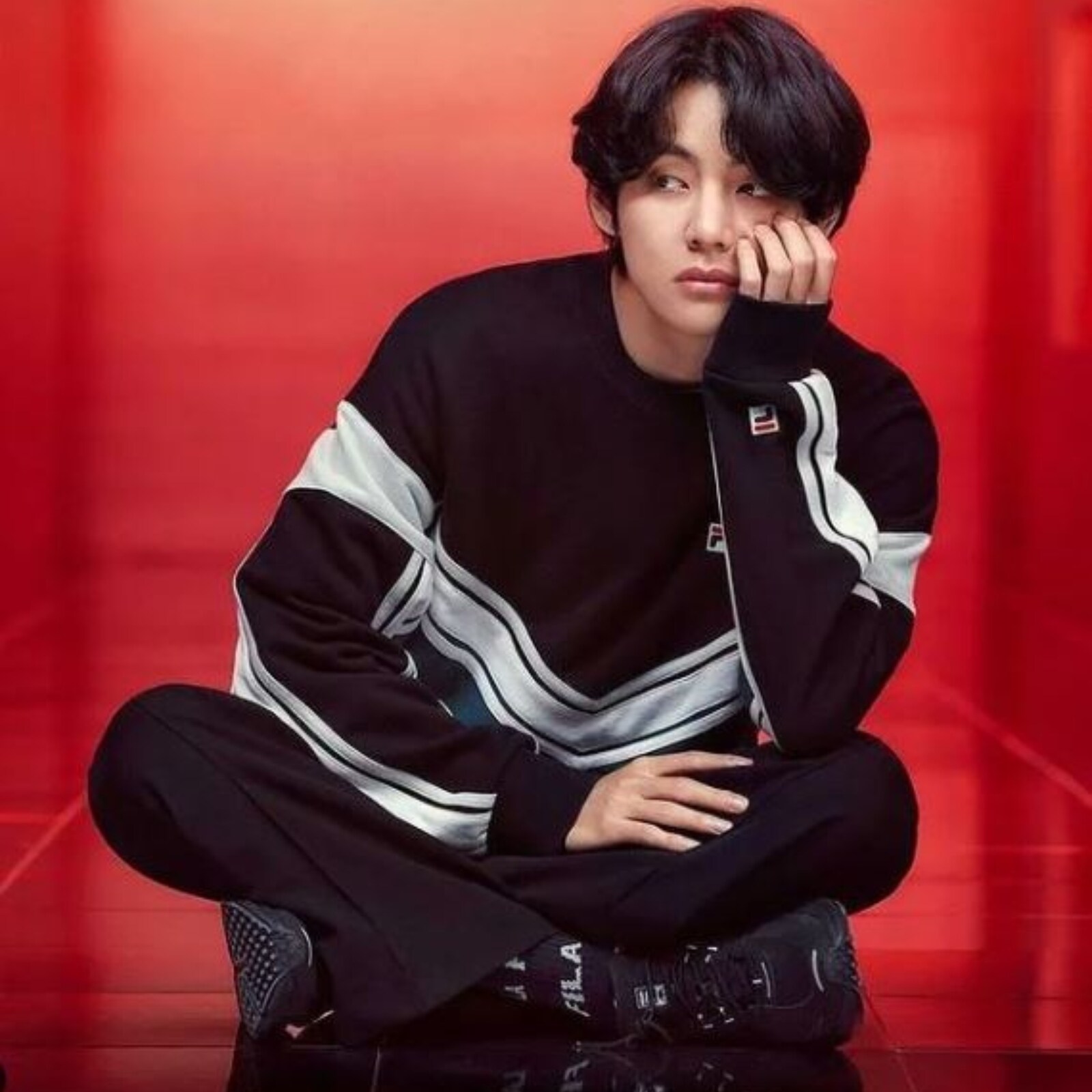 BTS' V to Croon OST for Choi Woo Shik's Forthcoming Rom-Com, Our Beloved  Summer: Reports