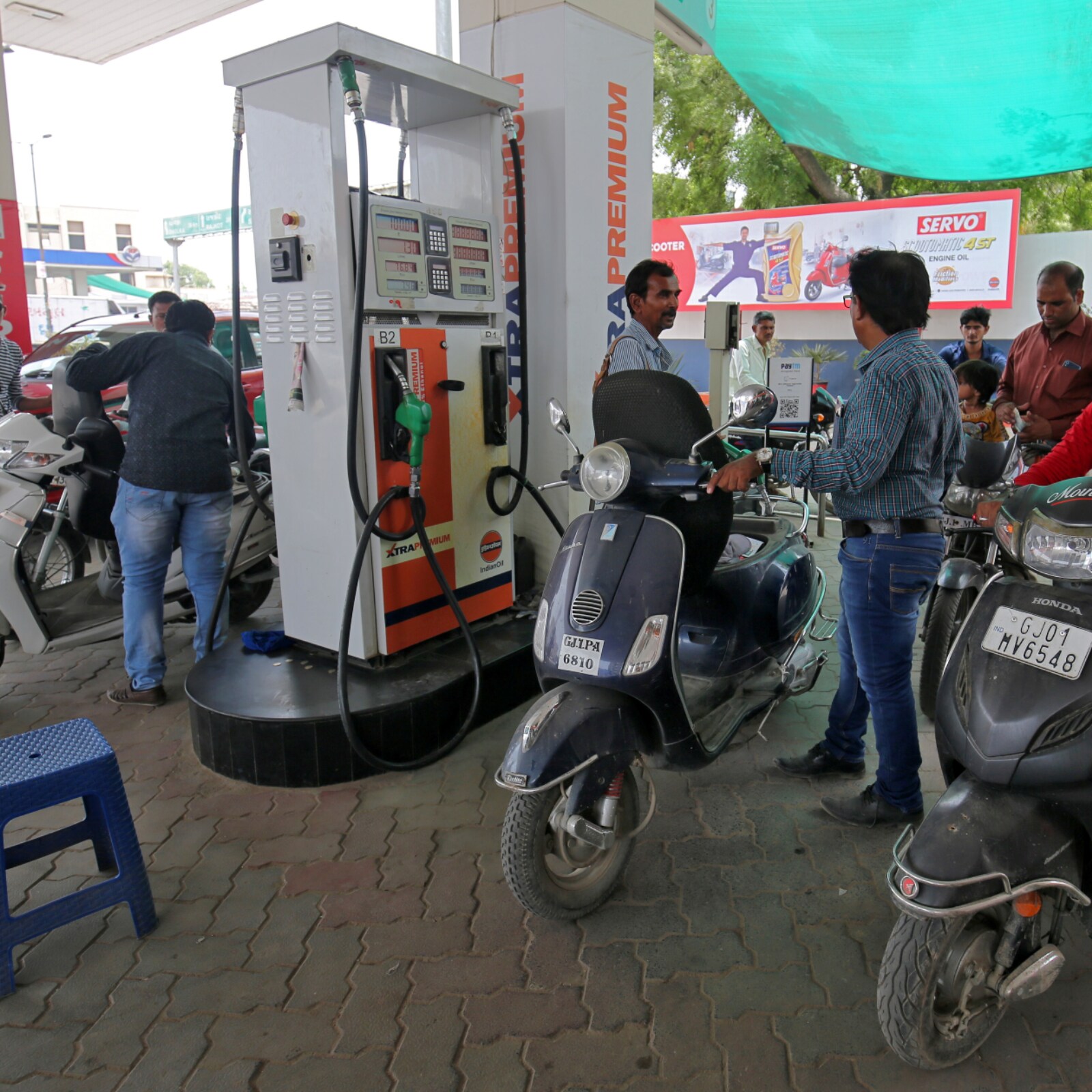 Petrol Diesel Price Drop Fuel Price Below Rs 100 In Many Cities Check Petrol Price