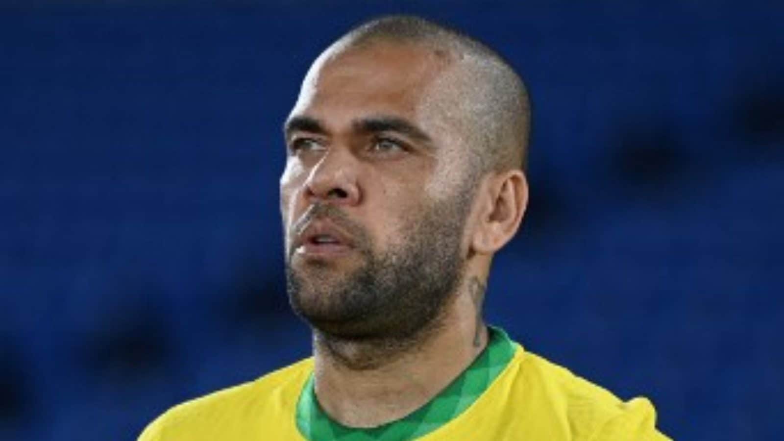 LaLiga 2021/22: Dani Alves to Sport No. 8 Jersey at Barcelona