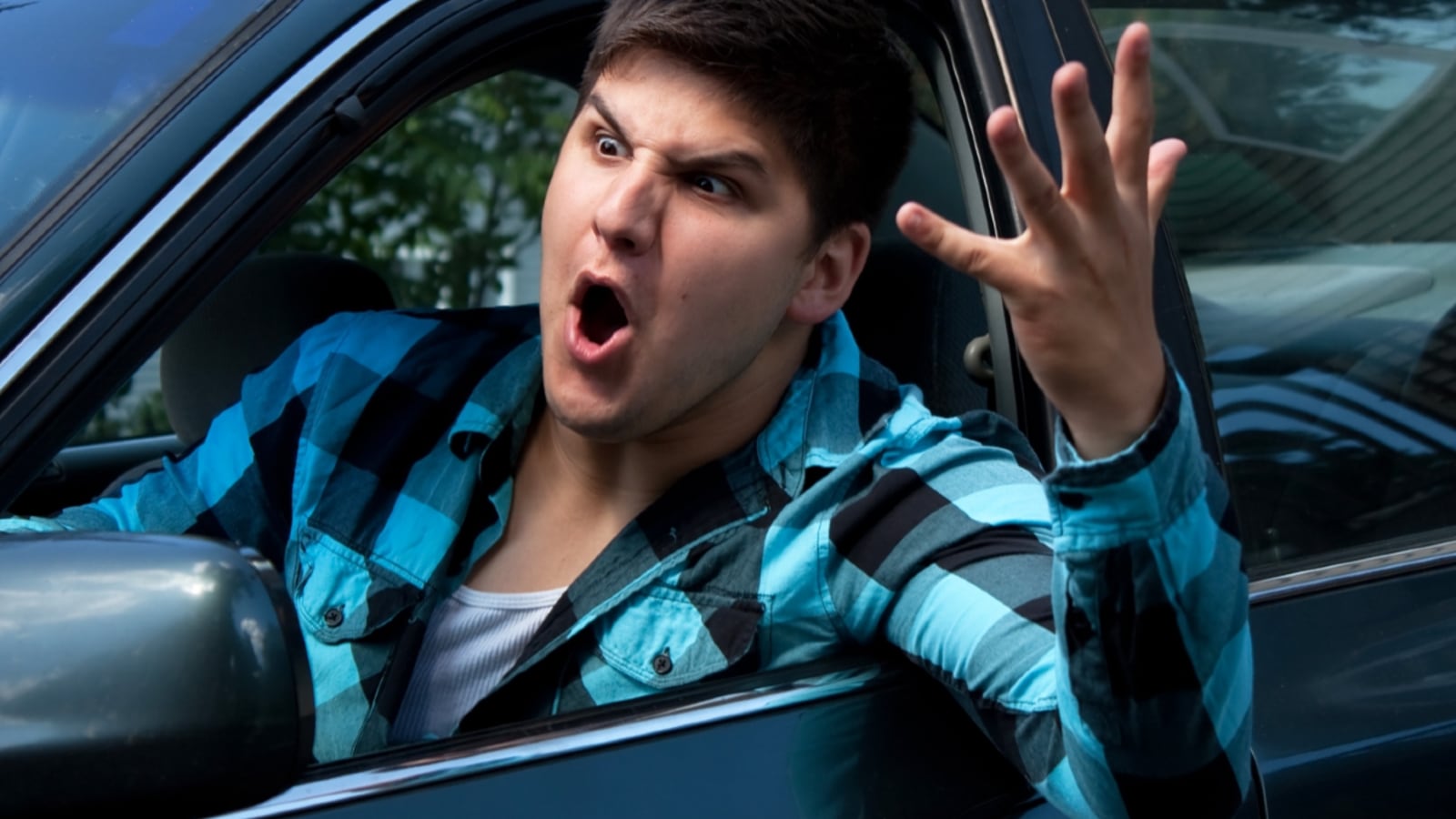 Road Rage Button Use These 5 Hand Signals to Better Communicate With Traffic and Avoid ...