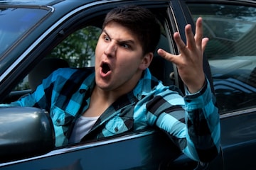 What Are the 5 Hand Signals for Driving a Car?