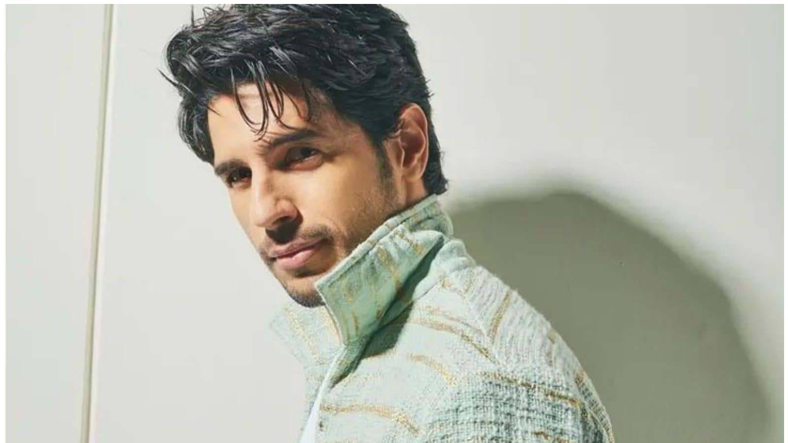 Sidharth Malhotra Says Good Looks Proved To Be 'Negative' In His Career;  'People Like To See Superficial Things..' - Entertainment