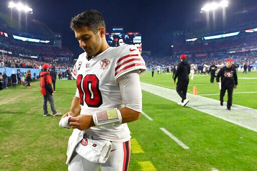 49ers Jimmy Garoppolo Hopes To Play Despite Injured Thumb - News18