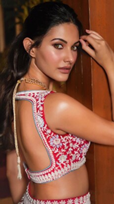 Check Out Amyra Dastur's Mesmerising Looks