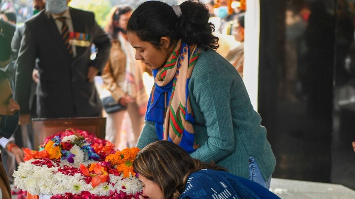 'My Hero, My Best Friend': Brigadier Lidder's Daughter, Wife Bid Him Tearful Goodbye as Nation Mourns Loss