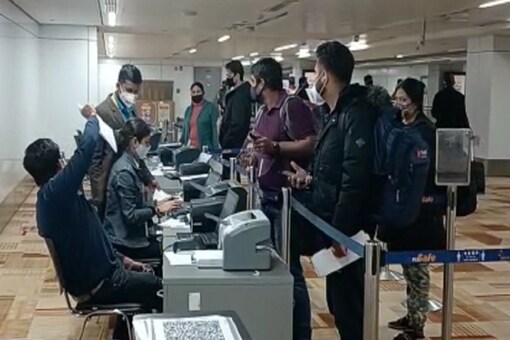 Omicron testing registration counters at arrival hall of Delhi Airport (News 18)