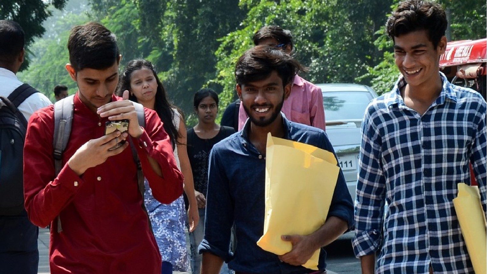 AKTU Exams for Over 1 Lakh Students Begin: From Dress Code to Banned Items, Important Instructions to Follow