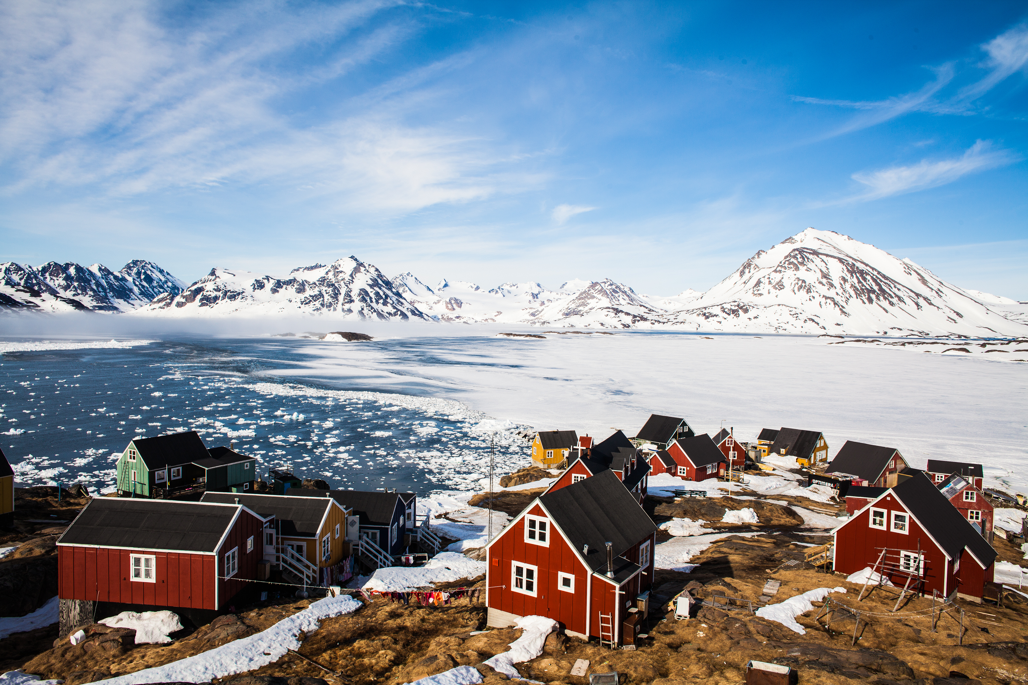 Какая территория гренландии. Остров Гренландия Нуук. Гренландия столица Нуук. Поселение Нуук Гренландия.