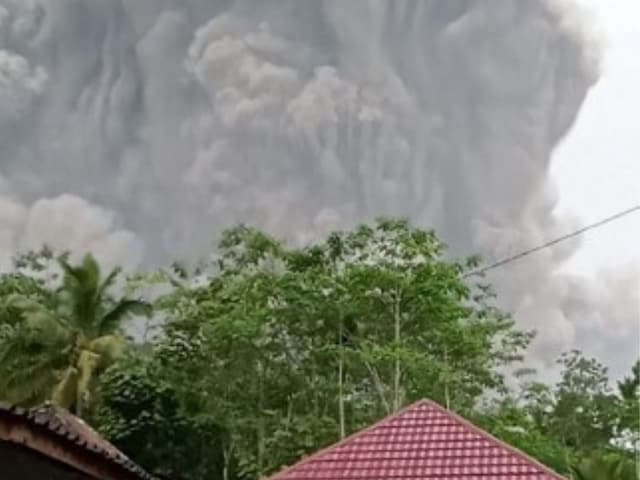 EXPLAINED: As Mt Semeru Rains Destruction In Indonesia, What It Takes ...