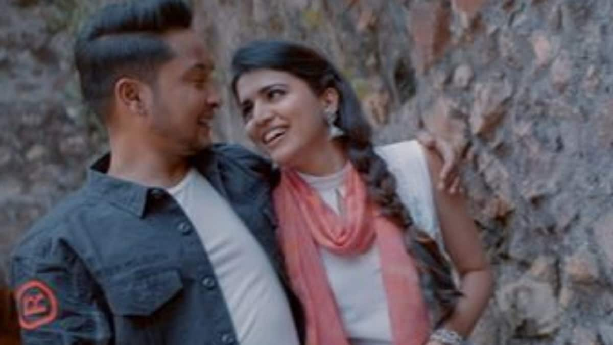 Pawandeep Rajan’s New Single Fursat With Chitra is Out, Watch it Here