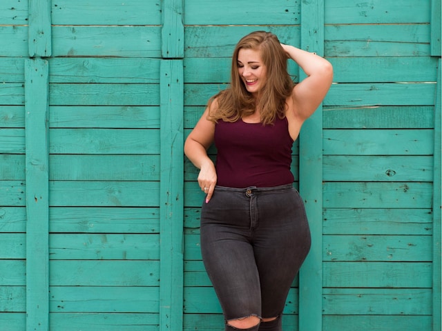 These Style Tips Will Help Curvy Woman to Not Let Weight Come in