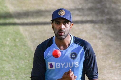 Ravichandran Ashwin  427 wickets ҡ 81 ÷ͺ  (ҾͿ)