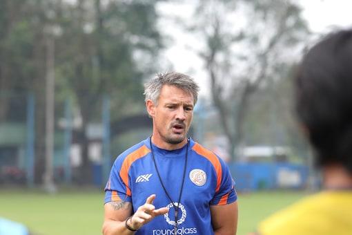 Punjab FC Parts Ways with Ashley Westwood, Appoints Dutch Ed Engelkes as New Coach Punjab FC Parts Ways with Ashley Westwood, Appoints Dutch Ed Engelkes as New Coach
