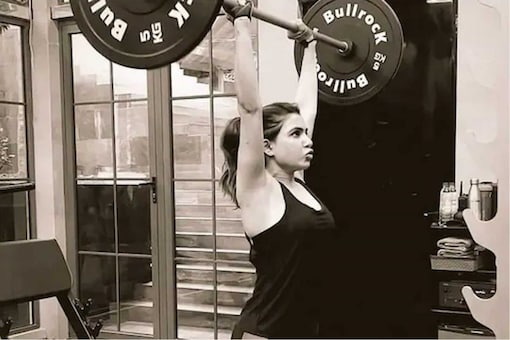 Fans Can’t Take Eyes off Samantha's Stunning Workout Video - News18