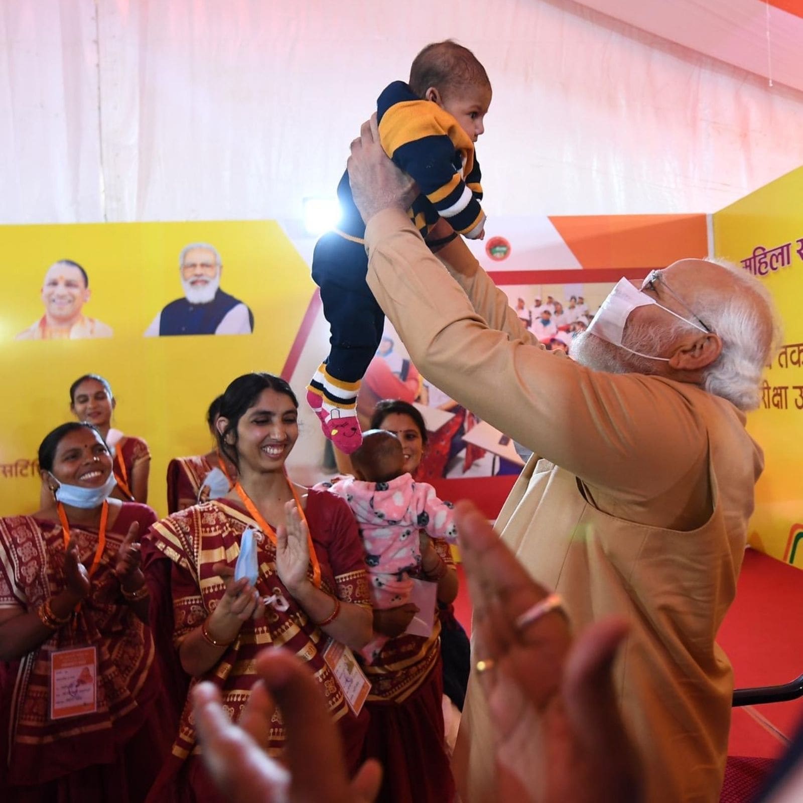 When PM Modi Met Saharanpur&#39;s &#39;Bank Sakhi&#39; Shabana Parveen &amp; Heard Stories of Self-Reliance