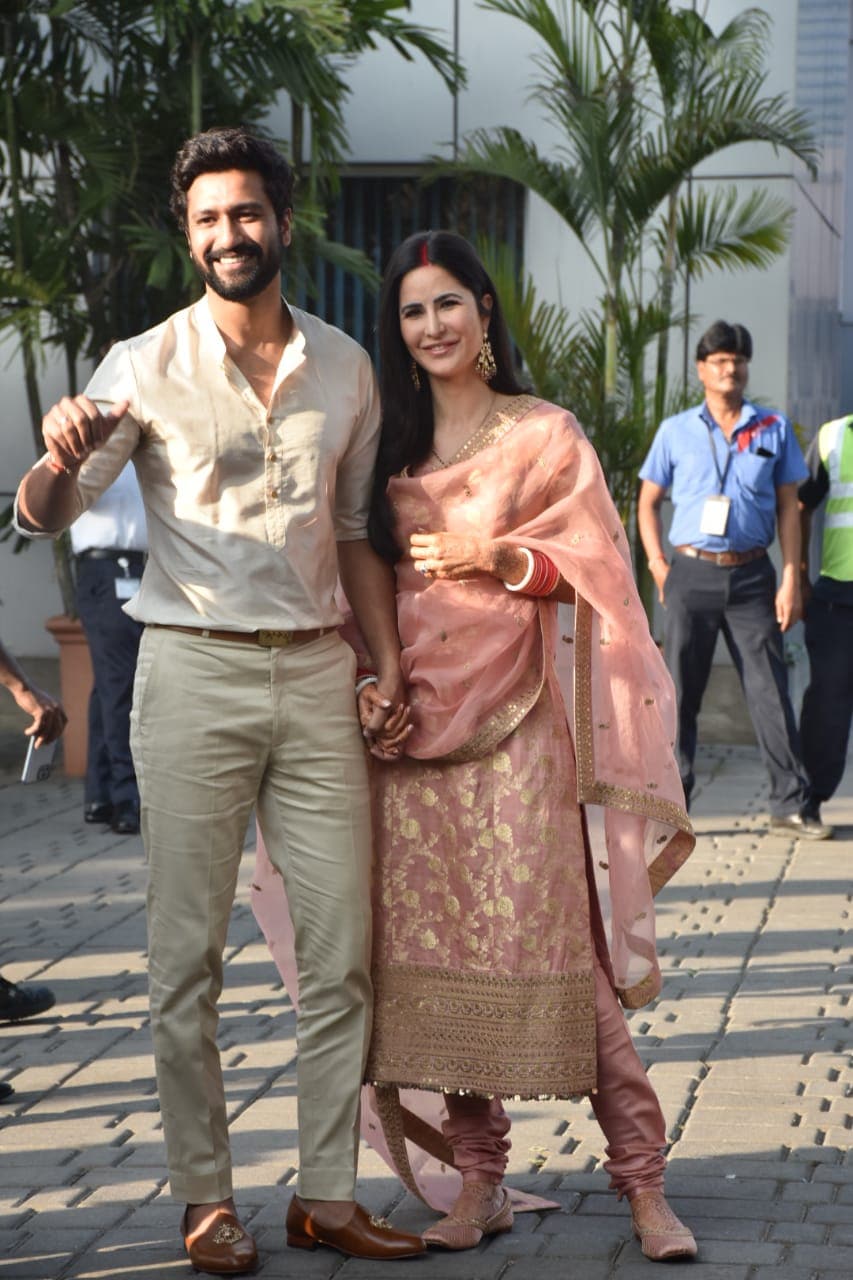 Katrina Kaif And Vicky Kaushal Make First Public Appearance As Married ...