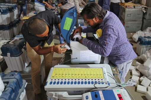 The 58 assembly constituencies going to polls during the first phase are in the districts of Agra, Aligarh, Baghpat, Bulandshahr, Gautam Buddh Nagar, Ghaziabad, Hapur, Mathura, Meerut, Muzaffarnagar, and Shamli.(File Photo: Reuters)