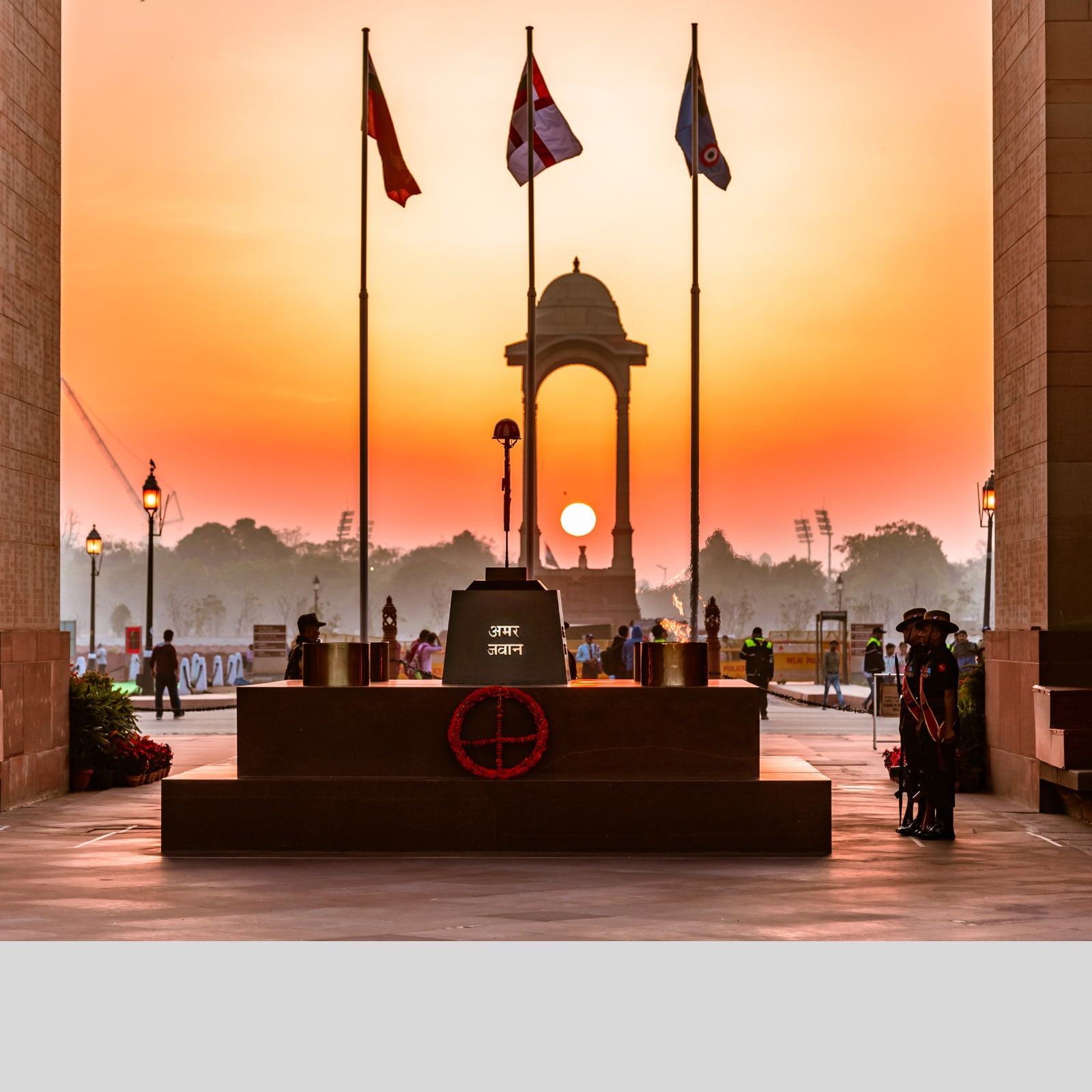 The exact place of Amar Jawan Jyoti is not in the India Gate built during  the British era, but in the War Memorial of independent India. | अमर ज्योति  ट्रांसफर का स्वदेशी