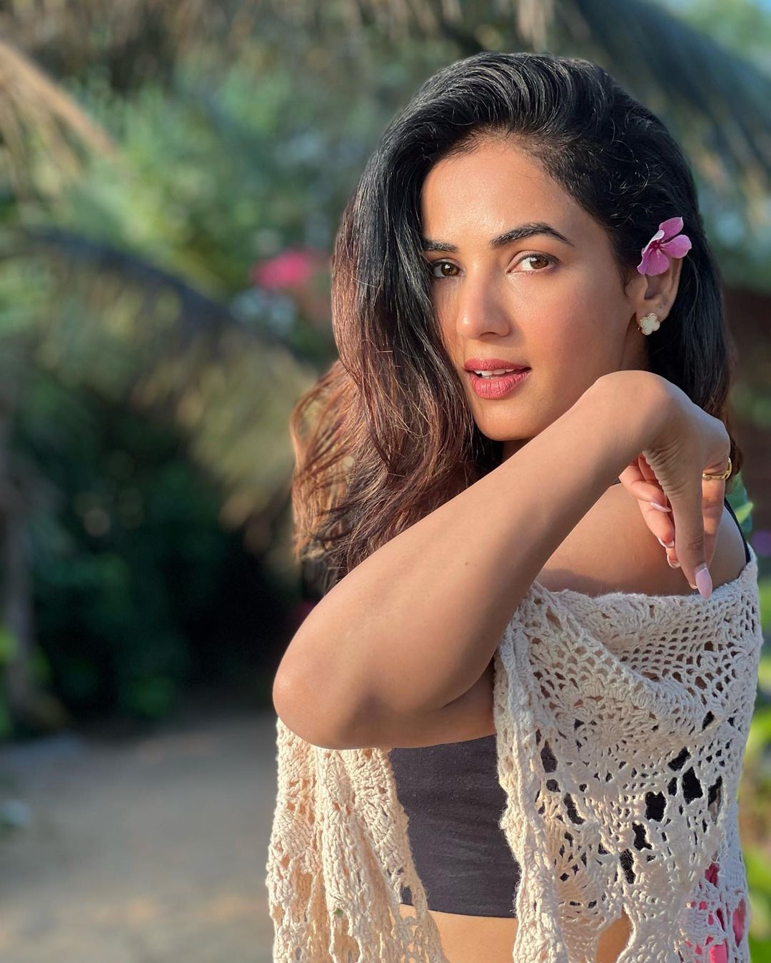 These Stunning Pictures Of Sonal Chauhan In Bikini Wi 