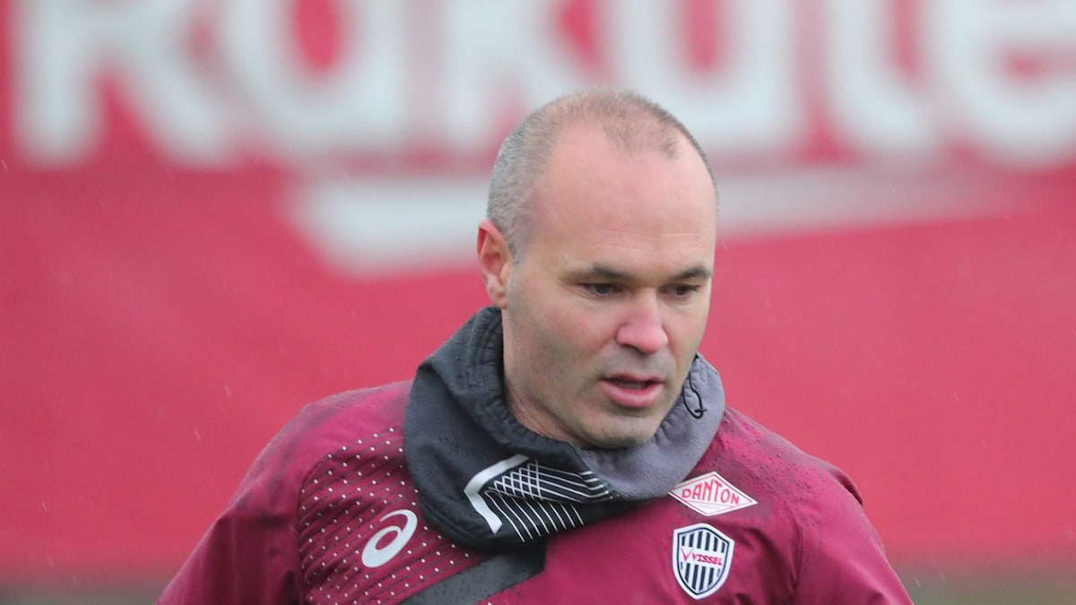 Japanese club Vissel Kobe Plans Crowdfunded Andres Iniesta Statue