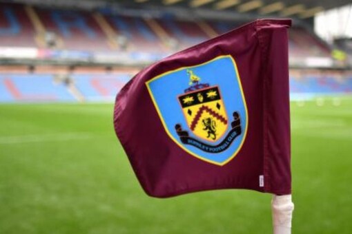 Only 10 first-team players took part in training on Monday for Burnley (Twitter)