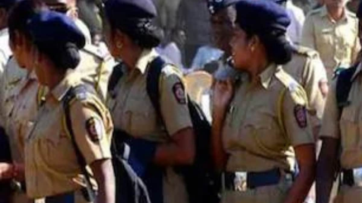 MP Cop Forces Man to Clean Her Trousers, Slaps Him After His Bike Sprays Mud on Her