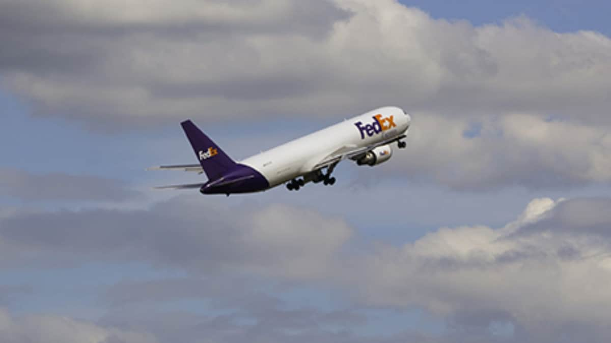 FedEx Seeks FAA Permission to Add Laser-Based Anti-Missile System on Select Cargo Planes