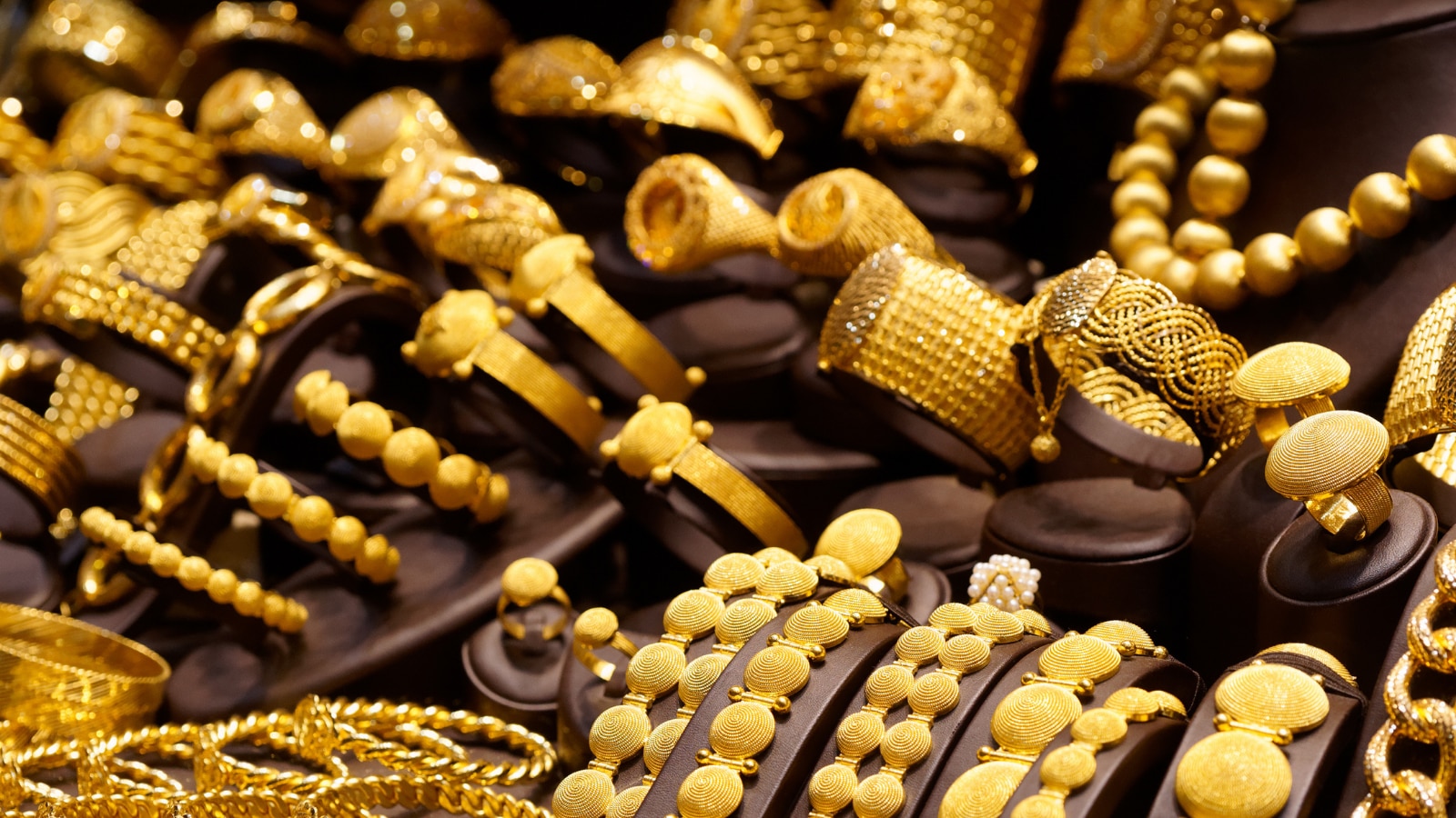 Gold Price Today Nears Rs 48,488; Will Gold Rates Increase Soon? What Analysts Say