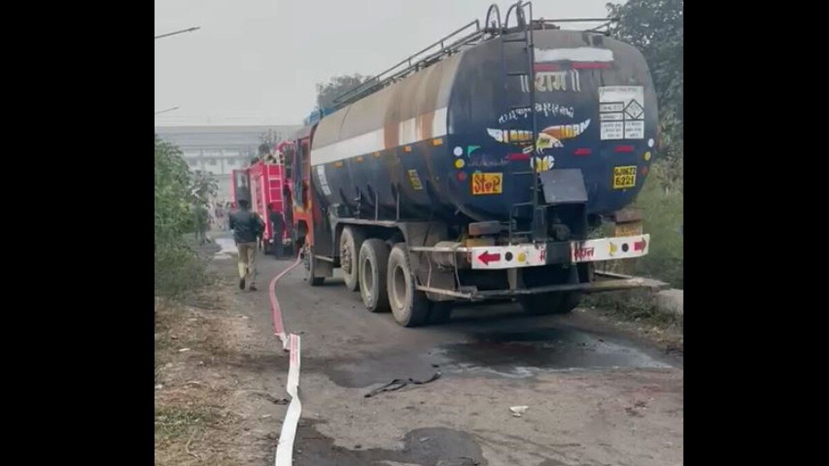 Four Held in Gujarat, Days After 6 Workers Died Due to Inhalation of Chemical Fumes Leaked from Tanker