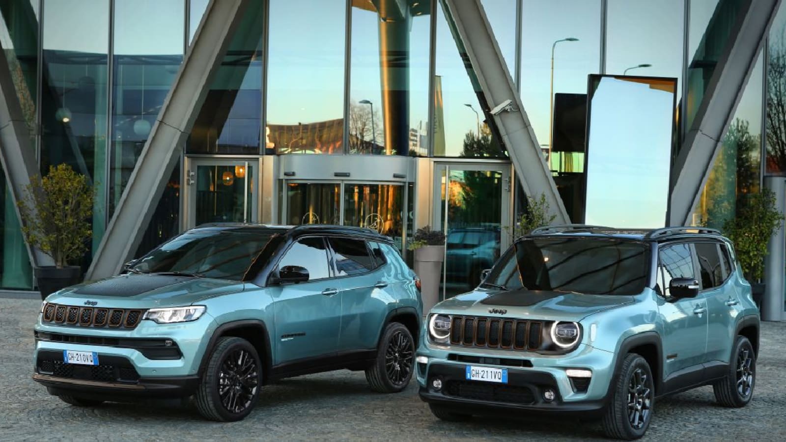 Jeep Renegade, Compass Hybrid Version Debuts in the US - Here's