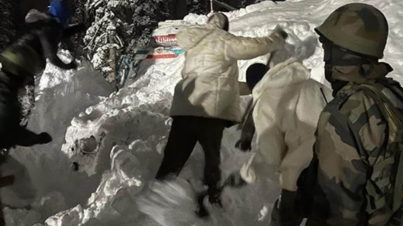All 7 Indian Army Personnel Struck by Avalanche in Arunachal Dead; PM ...