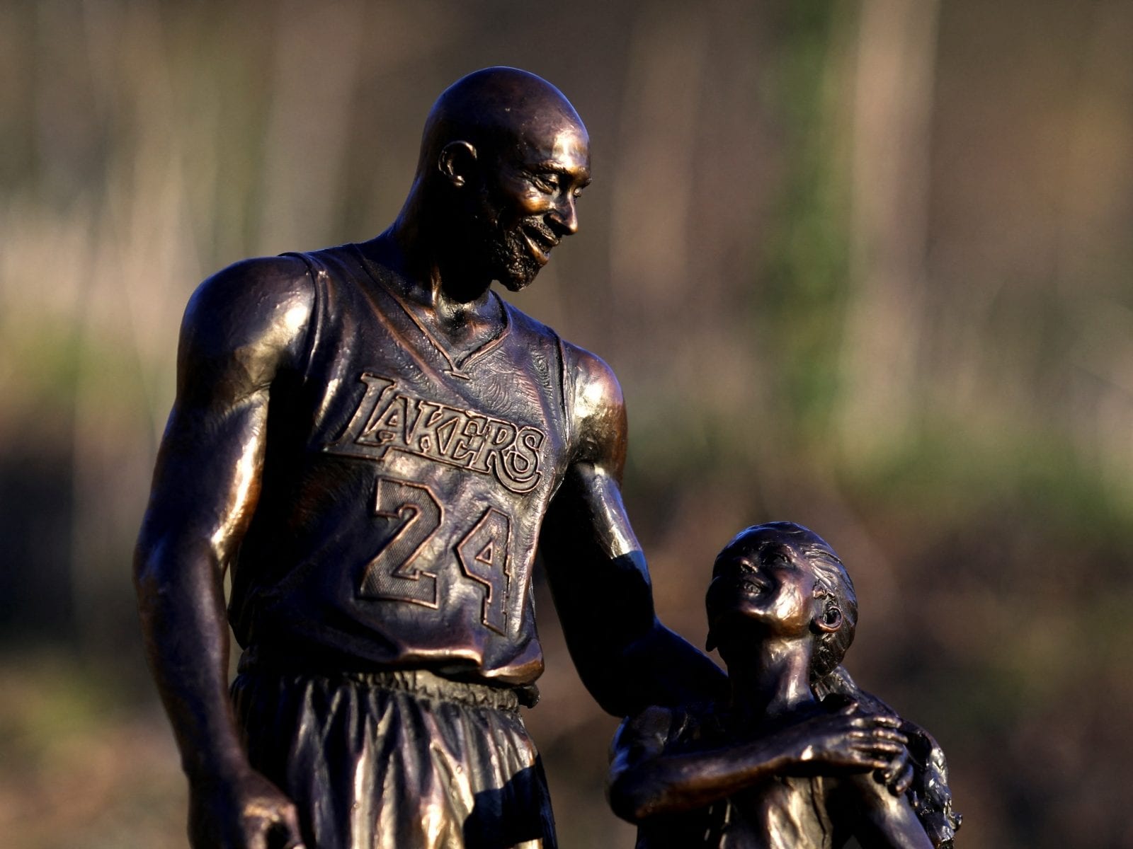 Lakers announce Kobe Bryant statue will be unveiled next year - Los Angeles  Times