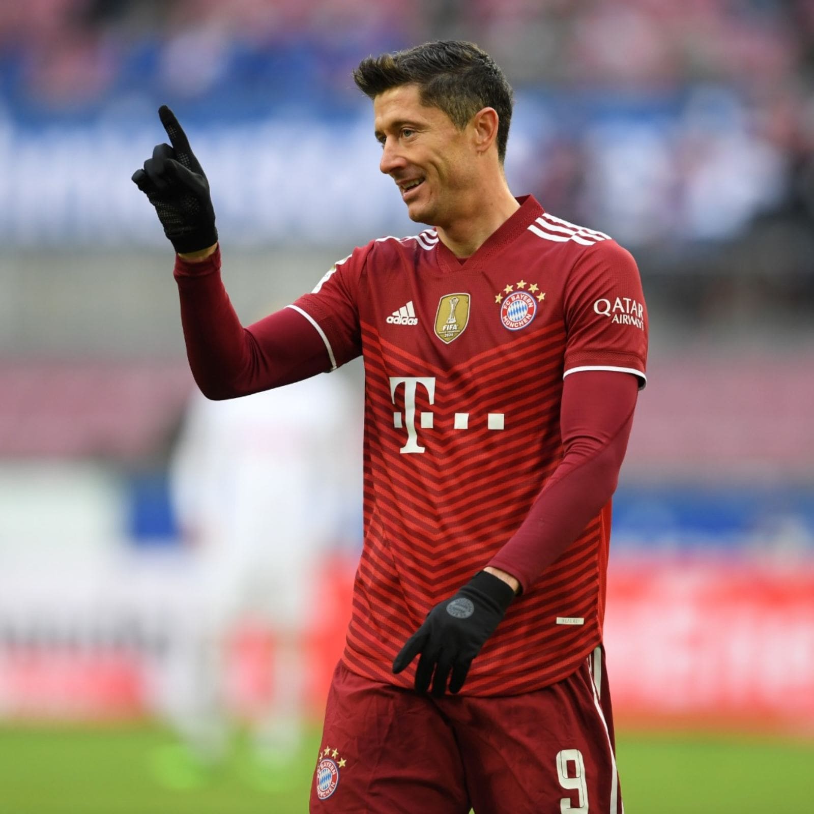 Machine Robert Lewandowski Scores 300th Bundesliga Goal As Bayern Munich Thrash Cologne 4 0