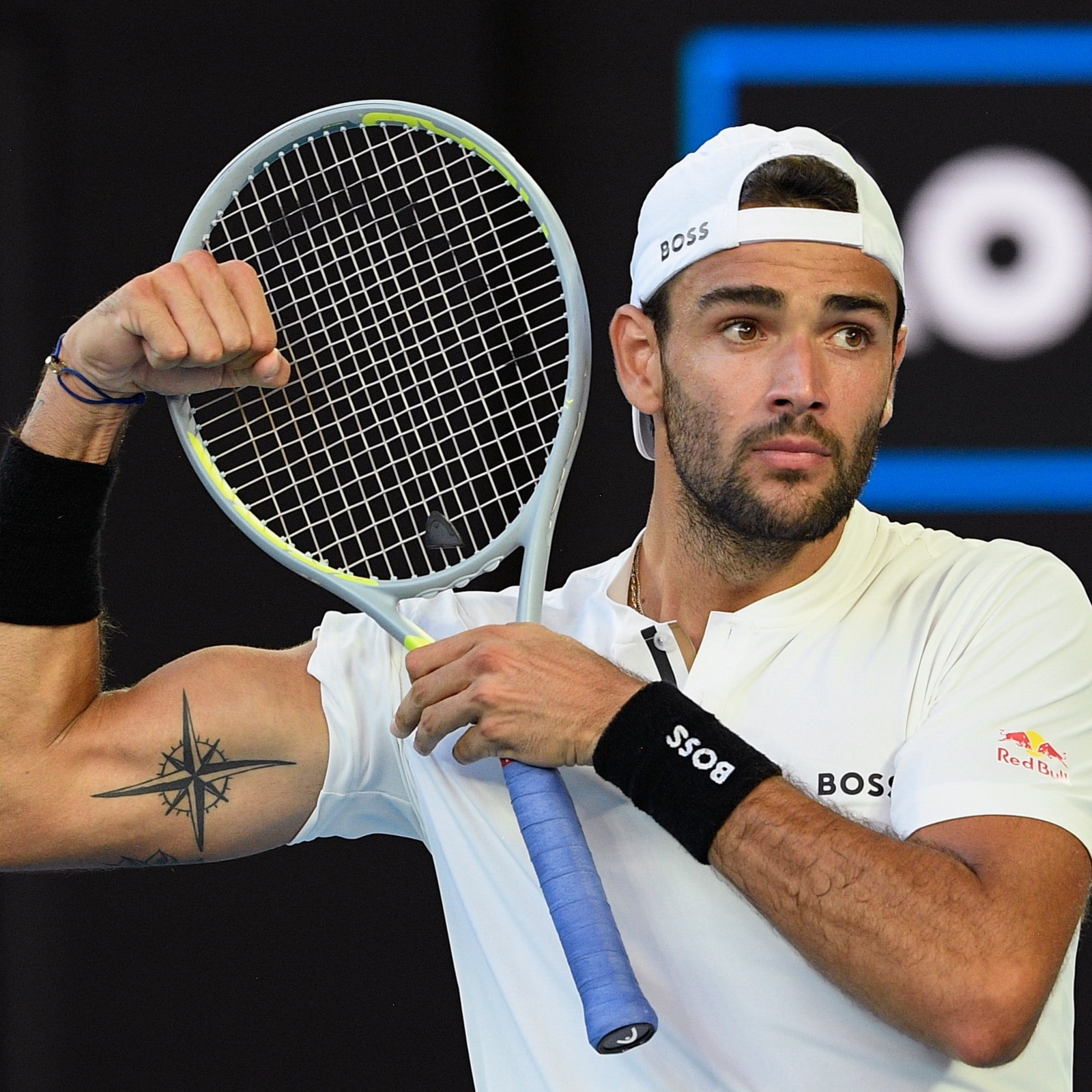 Australian Open Matteo Berrettini Fights Off Prodigy Carlos Alcaraz to Reach 4th Round