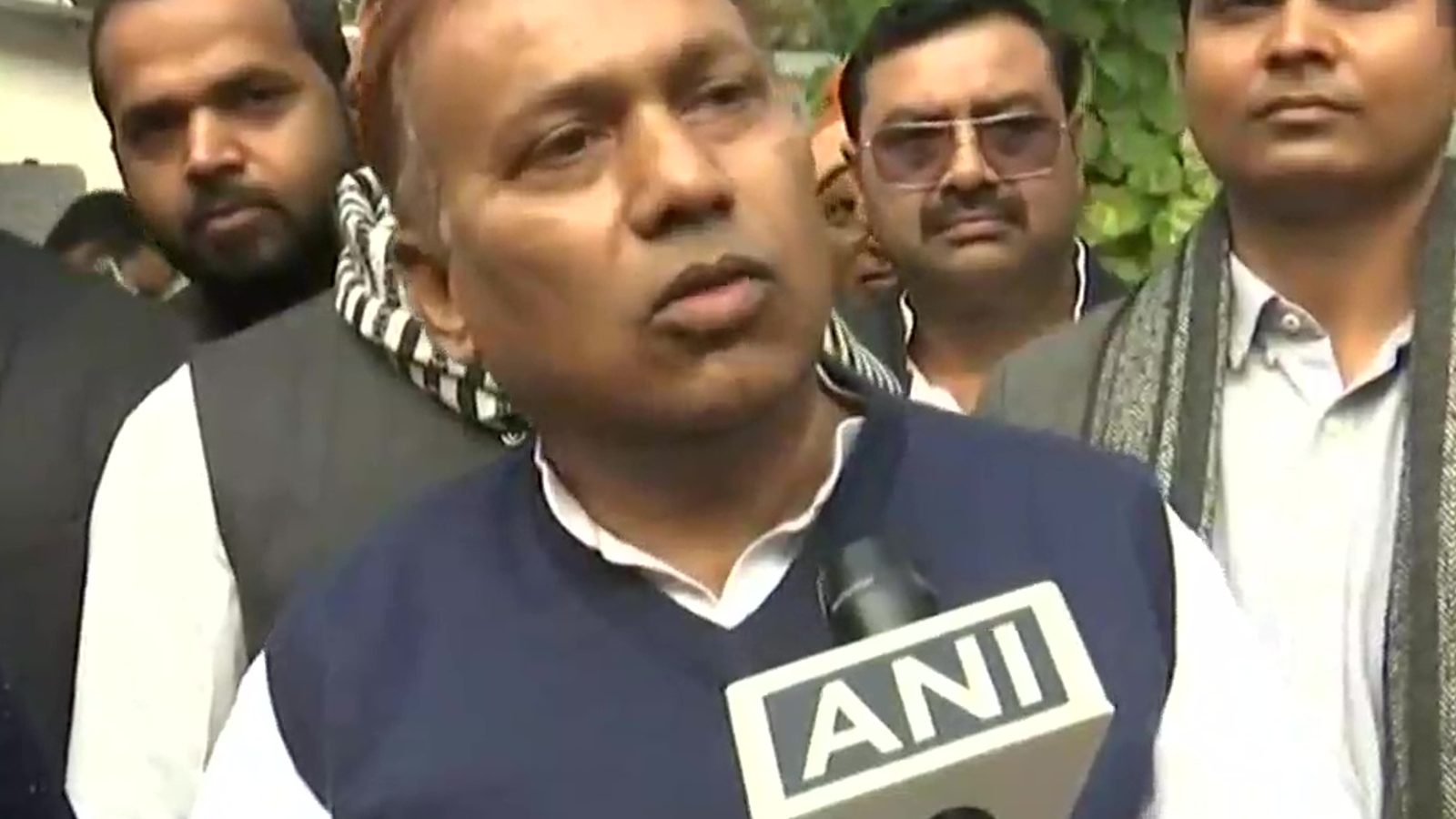 बीजेपी के लिए मुश्किलें बढ़ीं, पिछड़ी जाति के नेता मुकेश वर्मा ने पार्टी छोड़ी बीजेपी के लिए मुश्किलें बढ़ीं, पिछड़ी जाति के नेता मुकेश वर्मा ने पार्टी छोड़ी