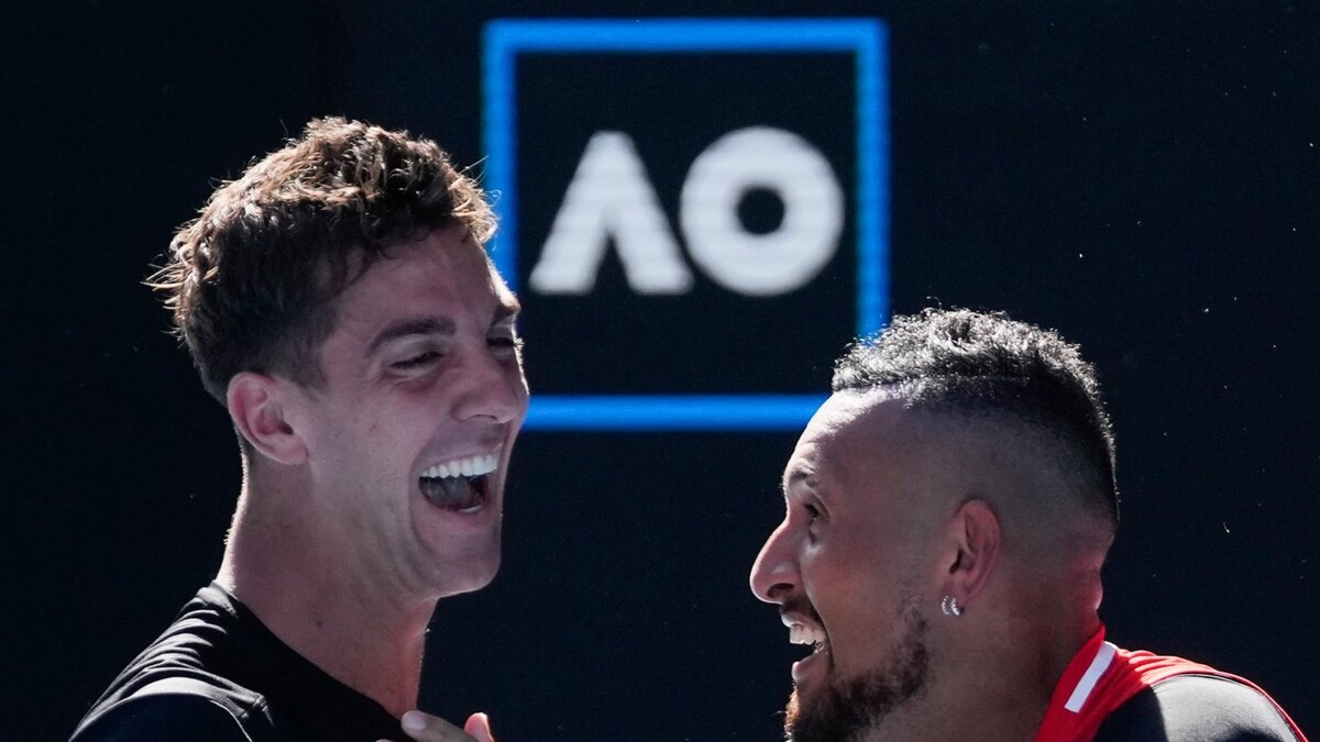 Australian Open: Nick Kyrgios Smashes Racquet, Flips Finger as He Reaches Doubles Final