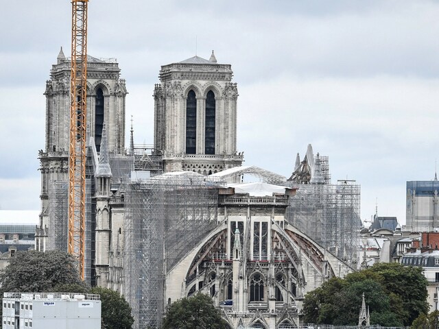 Ancient Sarcophagus Found Under Notre Dame Cathedral In Paris - News18