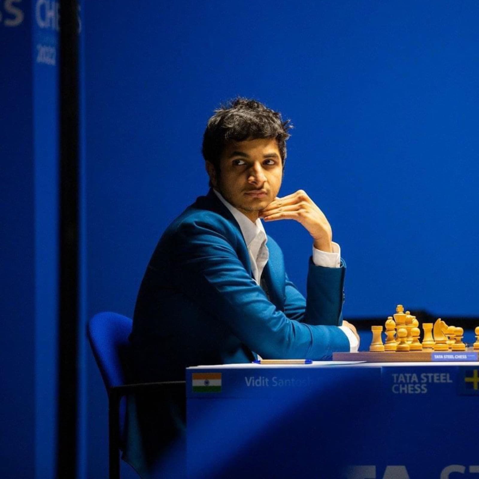 Tata Steel Chess 2022: Magnus Carlsen beats Anish Giri to score a full  point. 