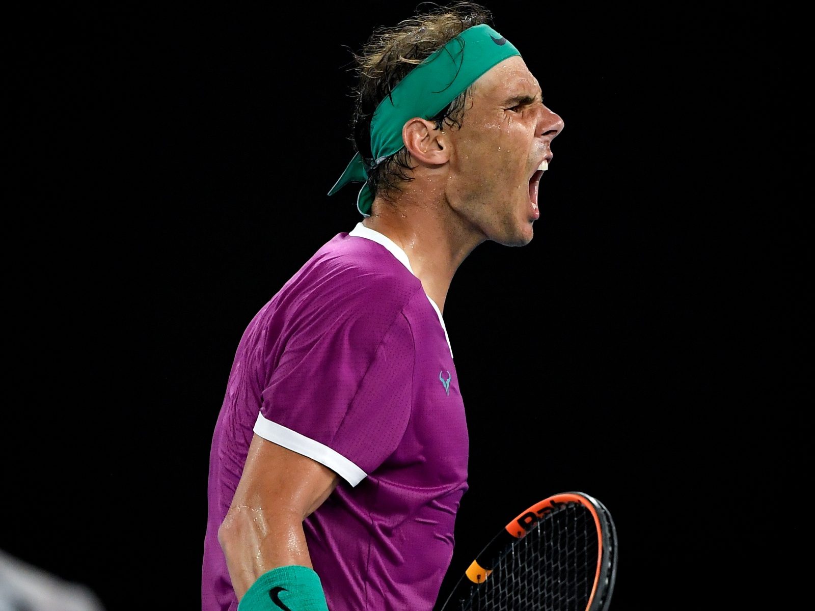 Australian Open 2022 Mens Singles Final Highlights Rafael Nadal Beats Daniil Medvedev 2-6, 6-7, 6-4, 6-4, 7-5 to Win His 21st Major