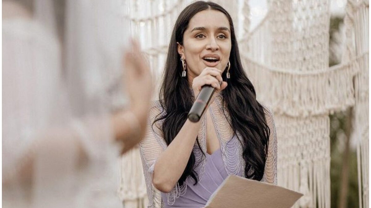 Shraddha Kapoor Turns Bridesmaid, Officiates Makeup Artist's Wedding in Lavender Gown, See Pics