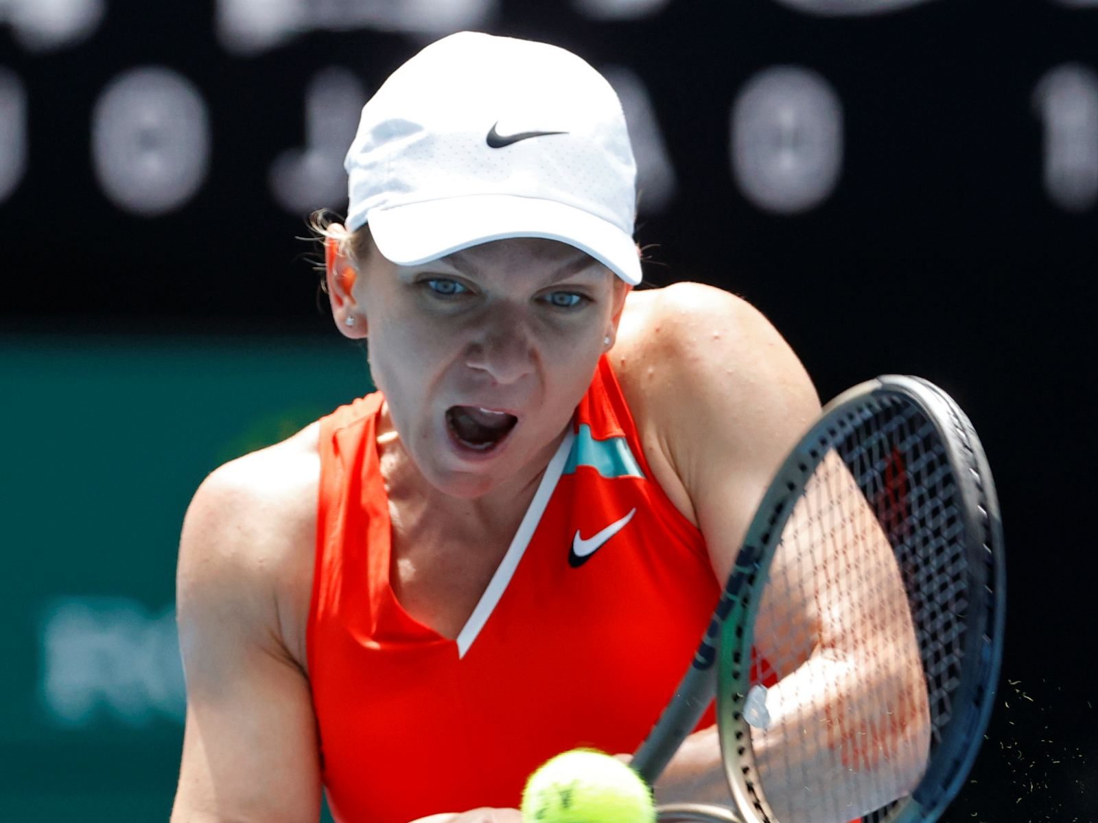 Simona Halep Labours Past Polands Magdalena Frech Into Australian Open Second Round