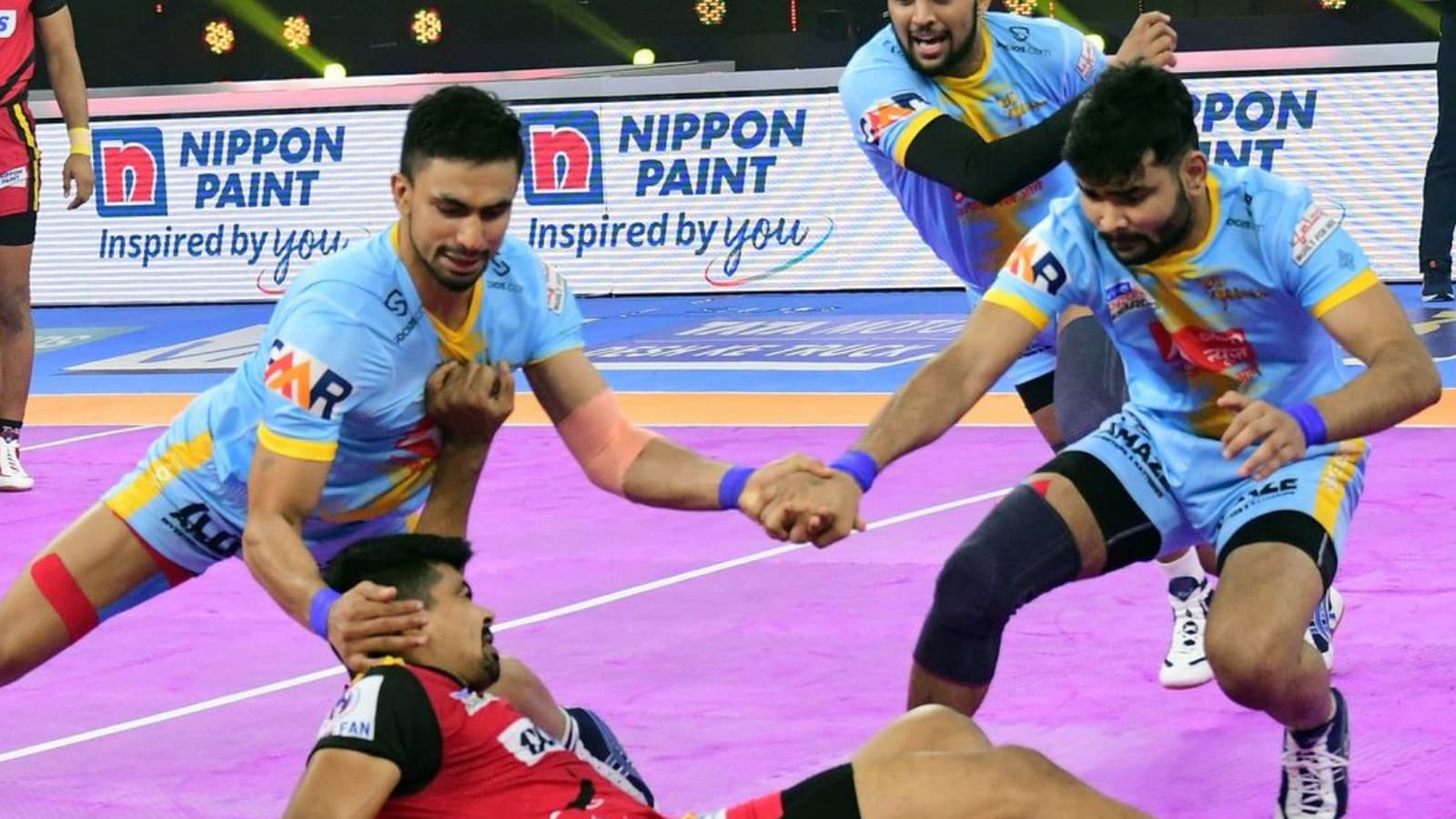 PKL: UP Yoddha Crush Bengaluru Bulls 42-27 - News18